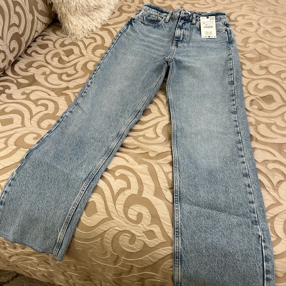 ZARA straight fit high rise jeans size USA 4
